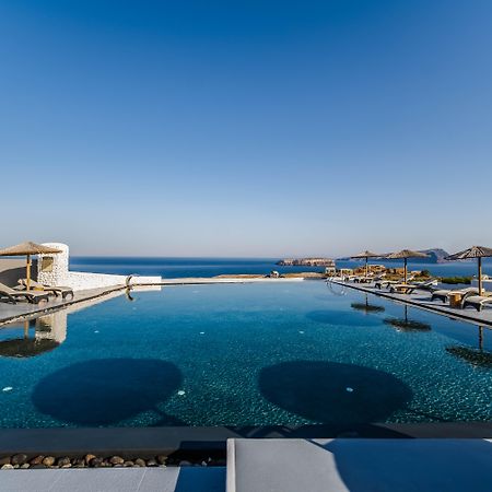 Serenita Luxury Suites Akrotiri  Exterior photo
