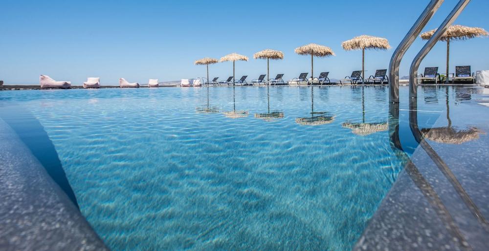 Serenita Luxury Suites Akrotiri  Exterior photo