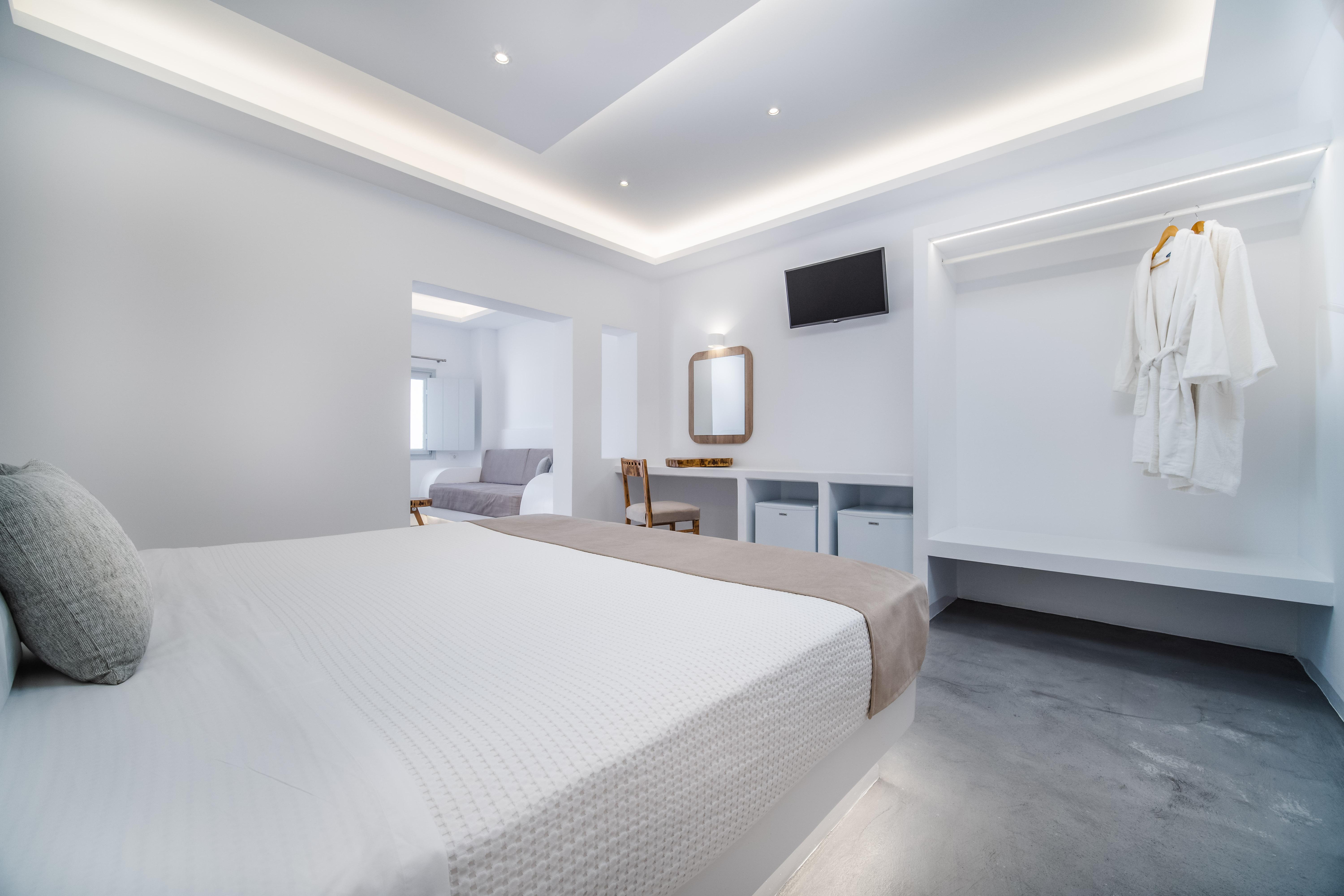 Serenita Luxury Suites Akrotiri  Exterior photo