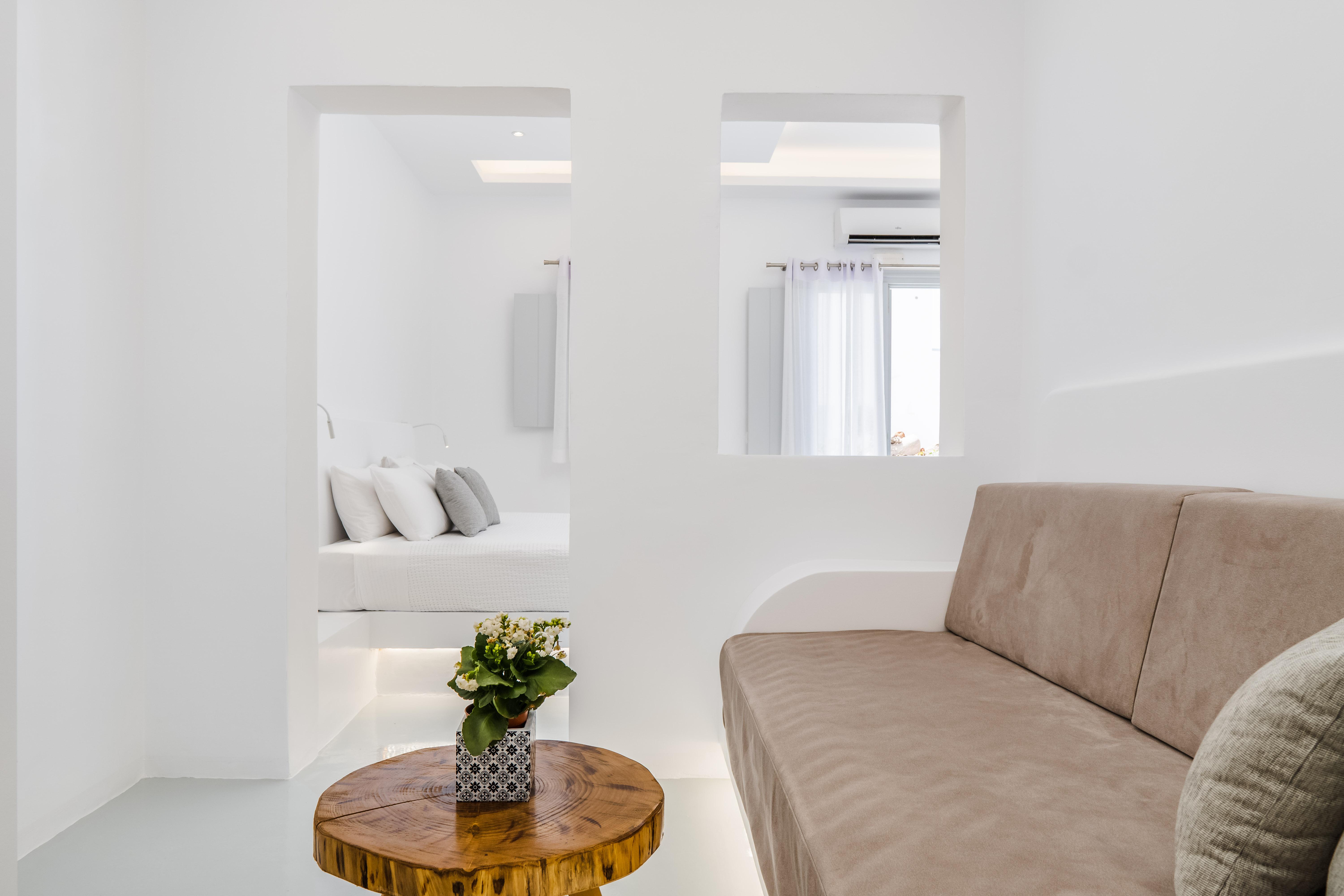 Serenita Luxury Suites Akrotiri  Exterior photo