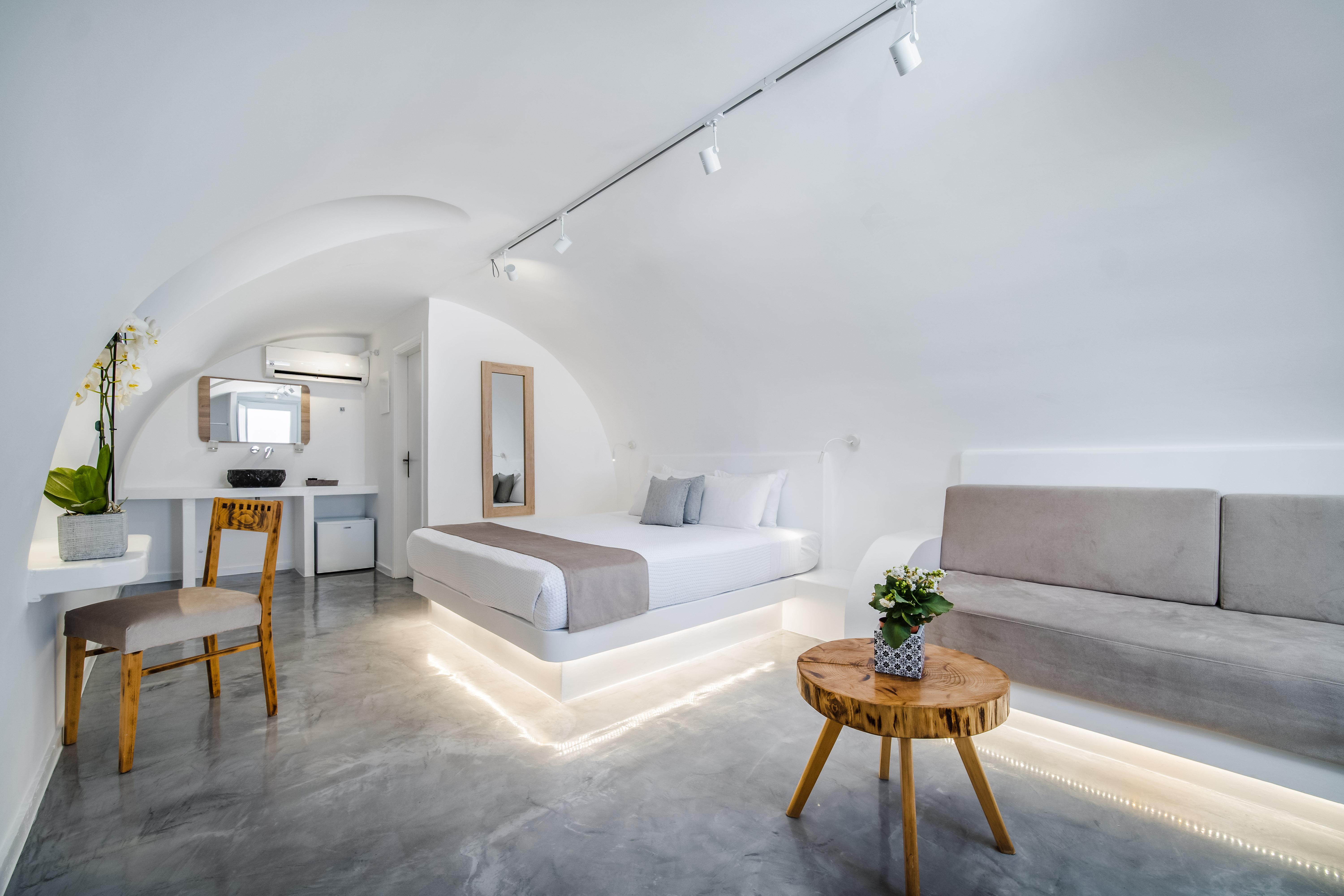 Serenita Luxury Suites Akrotiri  Exterior photo