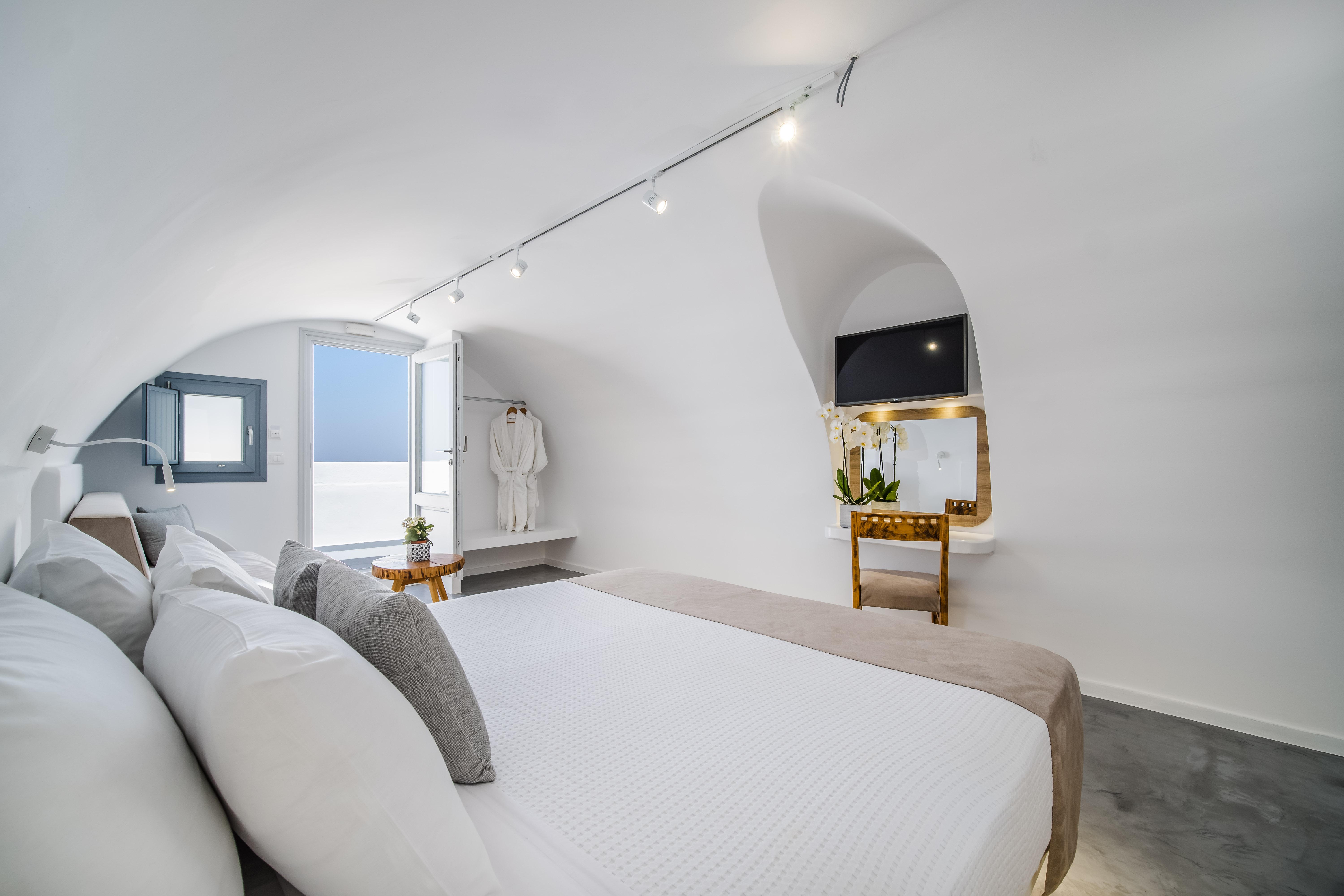 Serenita Luxury Suites Akrotiri  Exterior photo