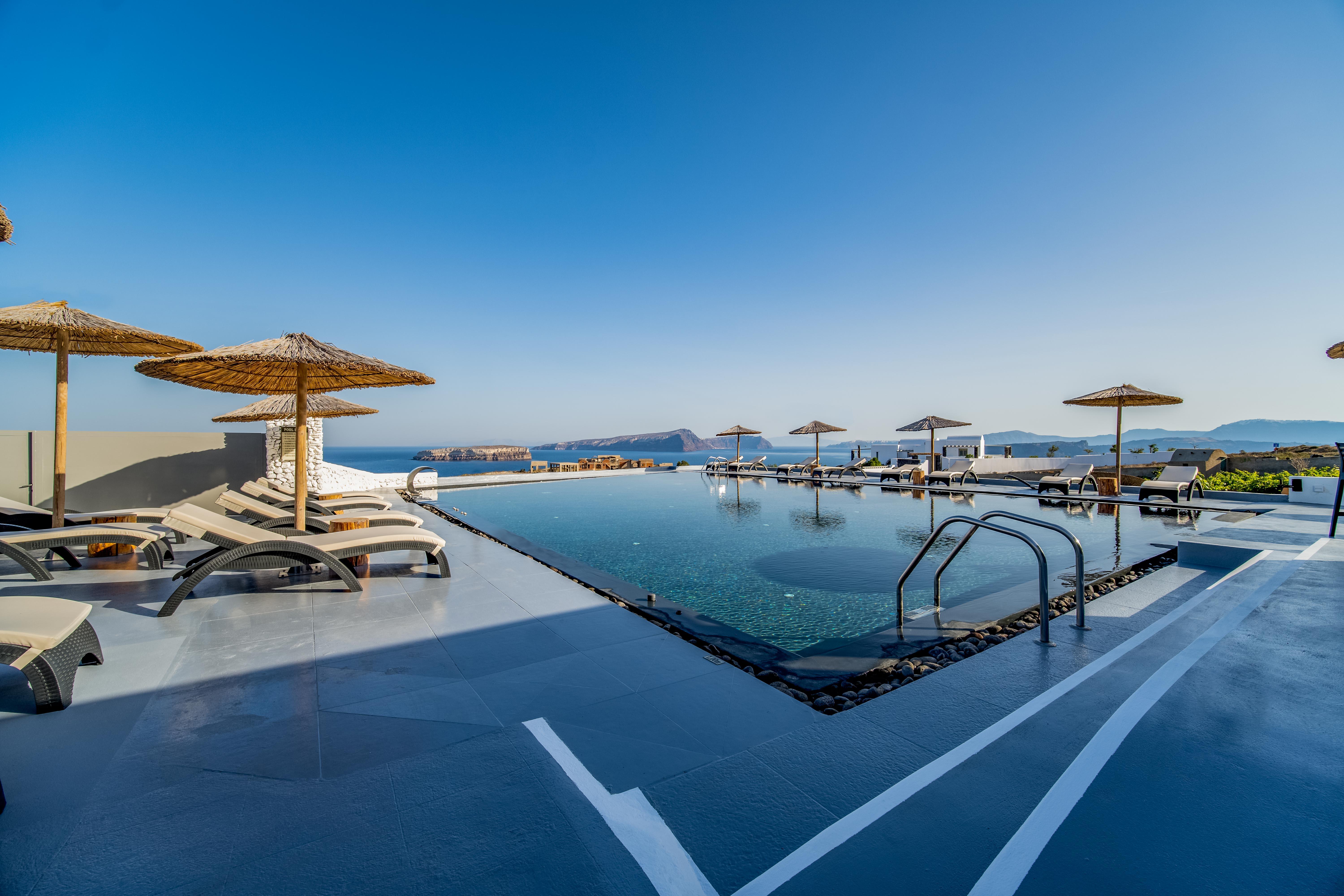 Serenita Luxury Suites Akrotiri  Exterior photo
