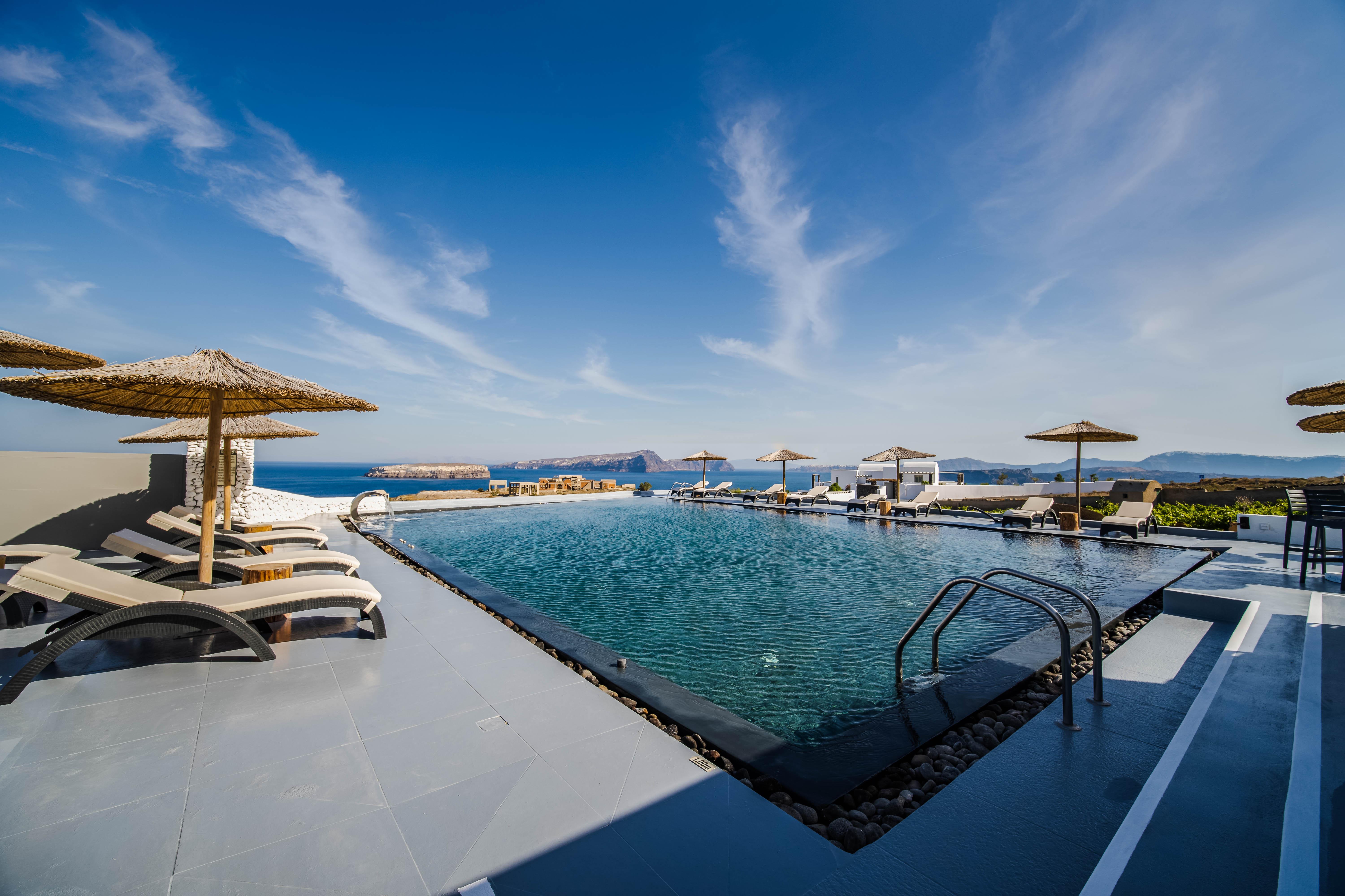 Serenita Luxury Suites Akrotiri  Exterior photo